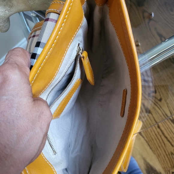 Burberry Haymarket Check Crossbody Bag. Rare Collectible..authentic!! w/COA - Picture 8 of 13